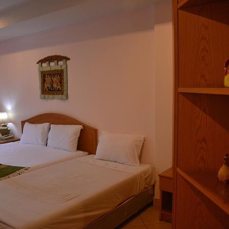 Seven Oaks Inn Jomtien Habitación foto