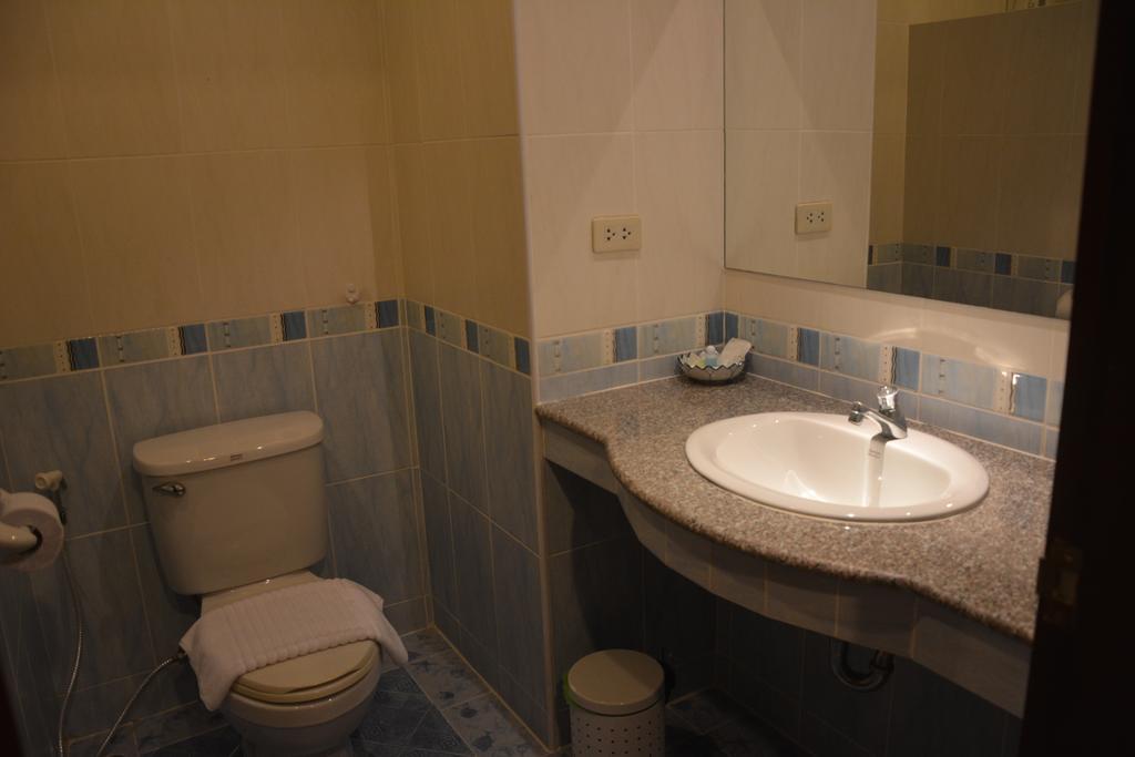 Seven Oaks Inn Jomtien Habitación foto