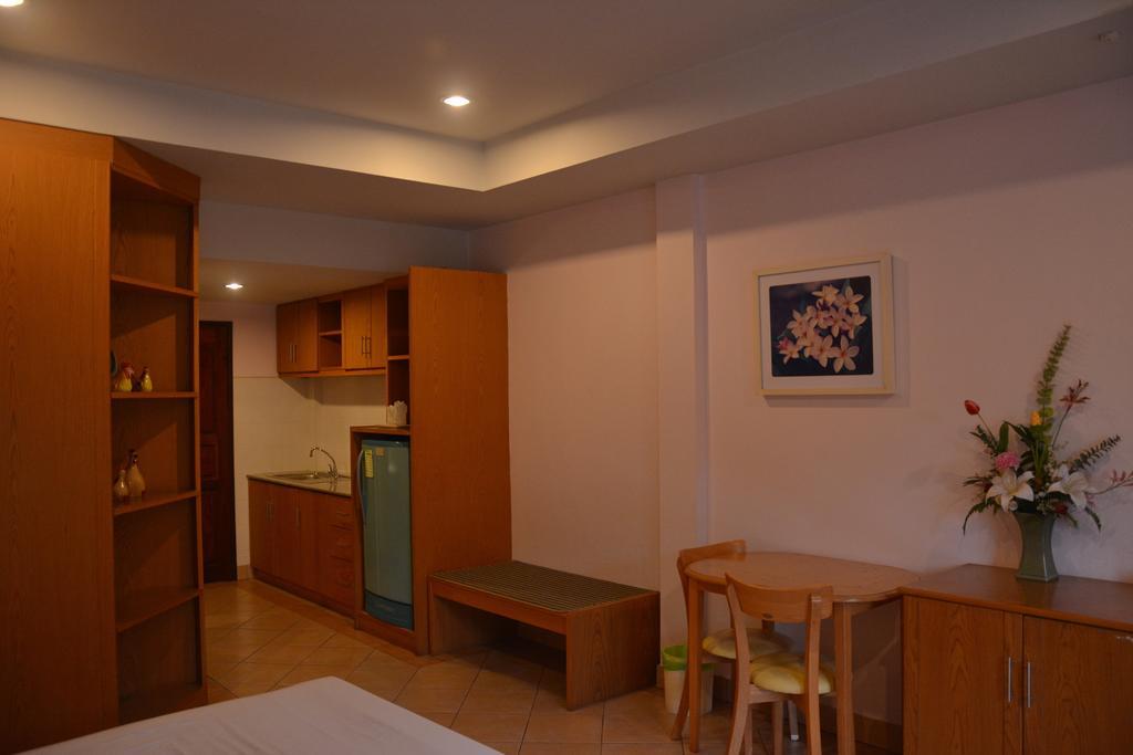 Seven Oaks Inn Jomtien Habitación foto